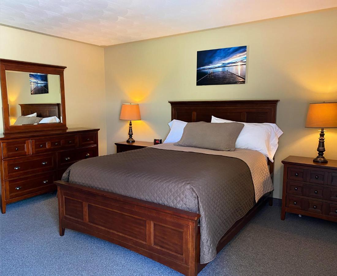 Manitoulin Inn Mindemoya المظهر الخارجي الصورة