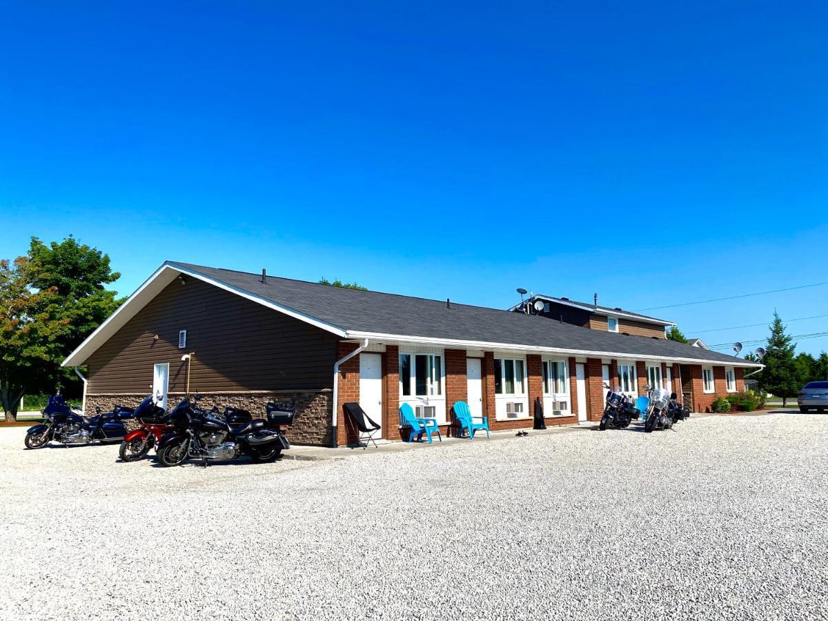 Manitoulin Inn Mindemoya المظهر الخارجي الصورة