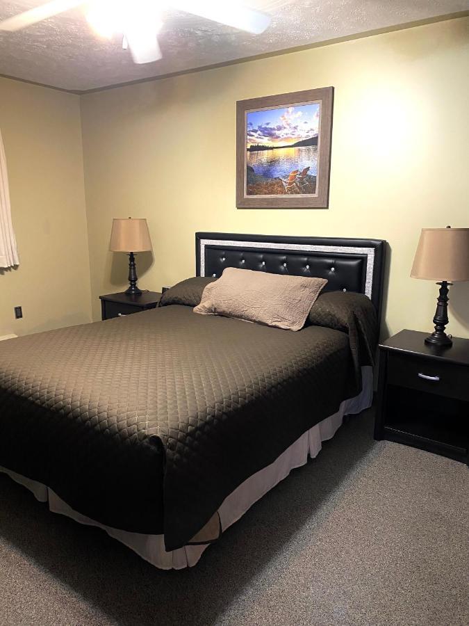 Manitoulin Inn Mindemoya المظهر الخارجي الصورة