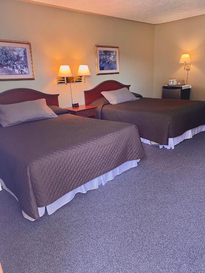 Manitoulin Inn Mindemoya المظهر الخارجي الصورة