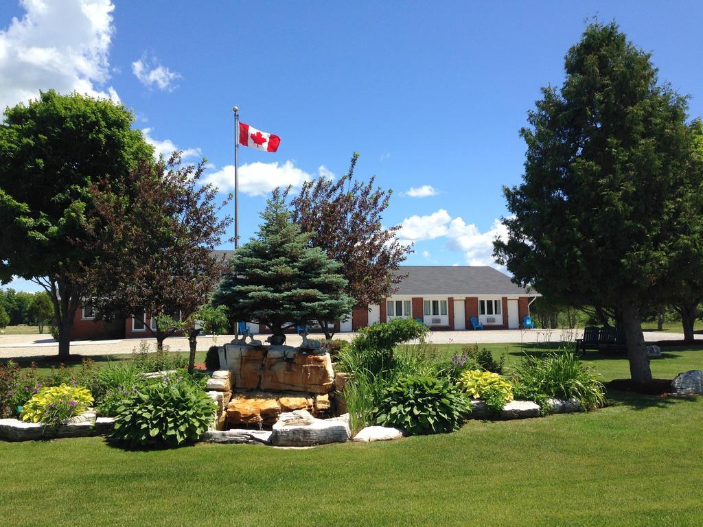Manitoulin Inn Mindemoya المظهر الخارجي الصورة